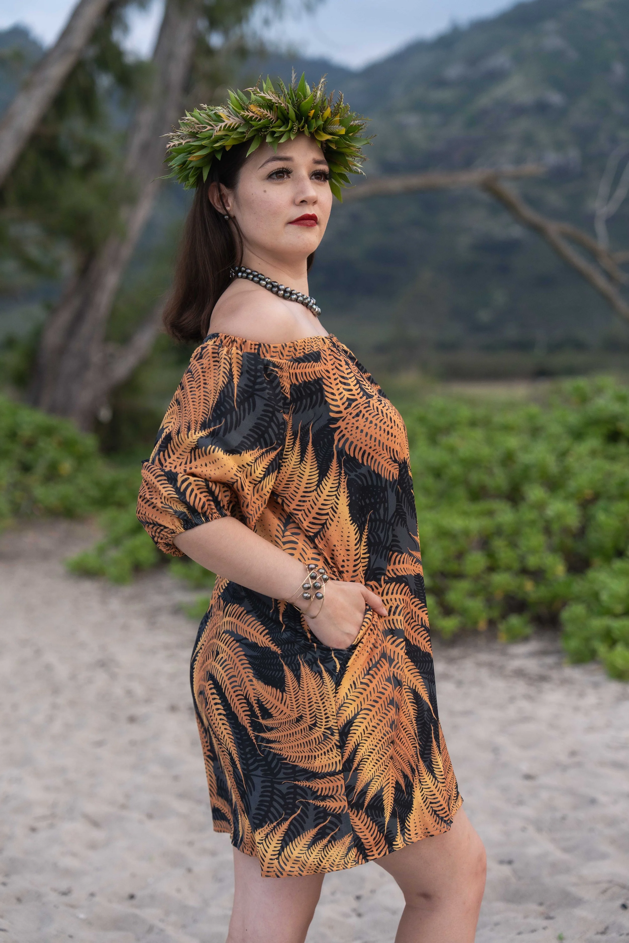 N A H E WAHINE